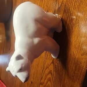 Lladro polar bear.RARE FIND